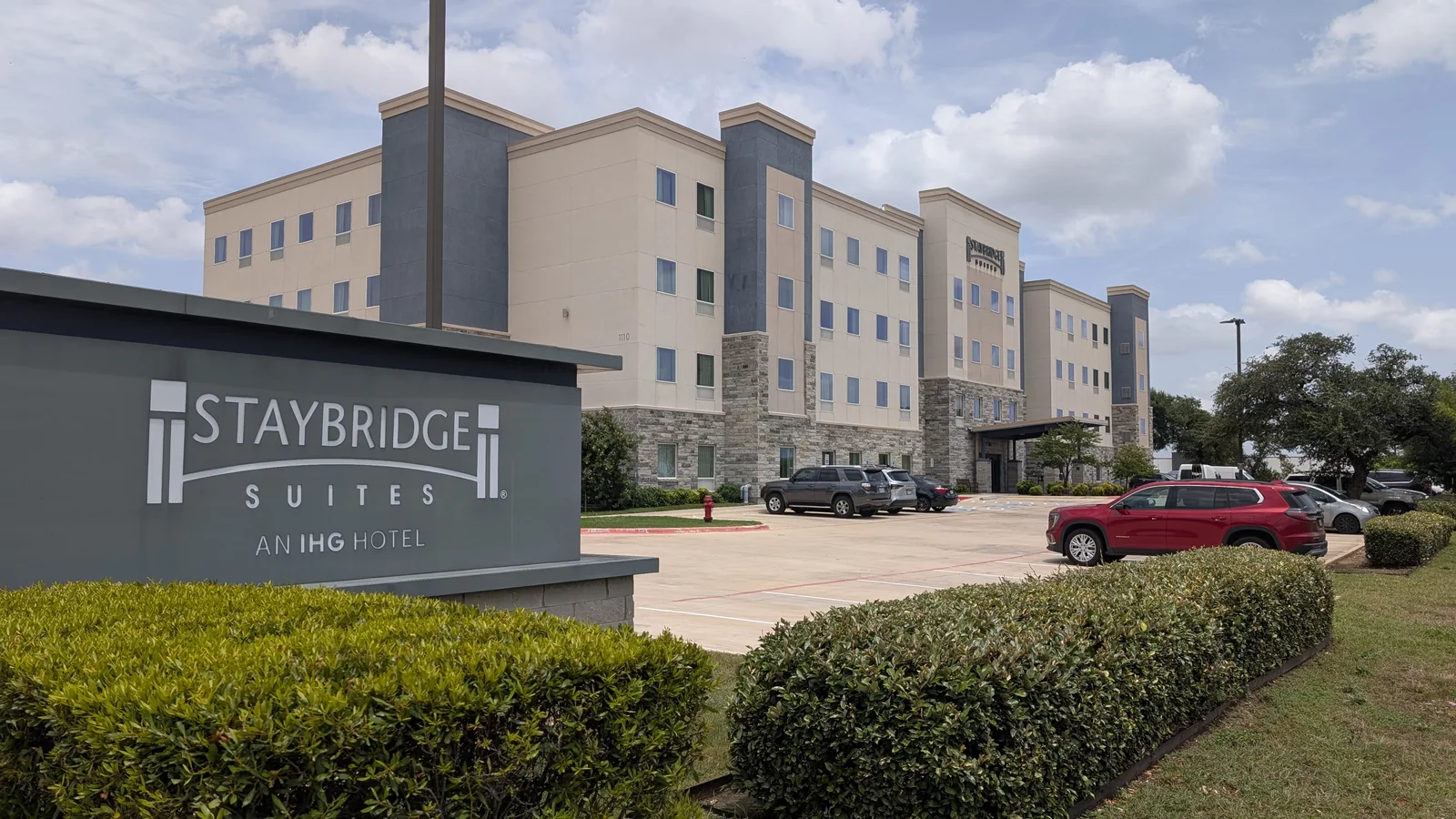 Exterior sign and building at Staybridge Suites Cedar Park Austin North