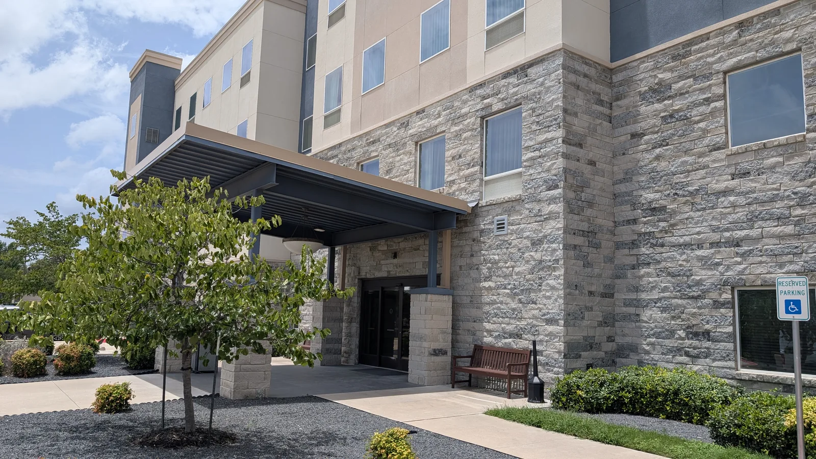 The hotel front entrance.